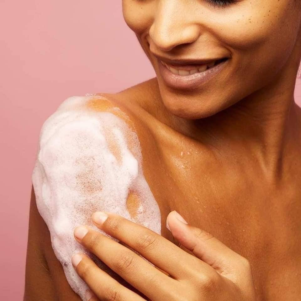 🍨CALL OF FRUITY SMART FOAM MOLDABLE SHOWER MOUSSE, soap and glory image 4